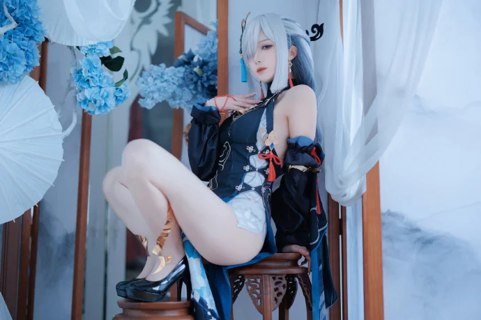 申鹤 海灯节『冷花幽露』COS写真