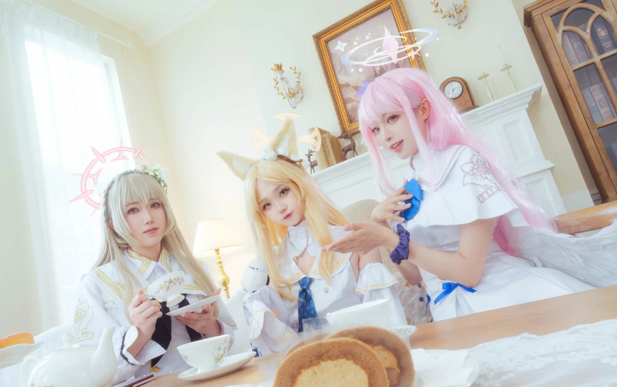 《蔚蓝档案》 圣三一茶话会 圣娅COS写真