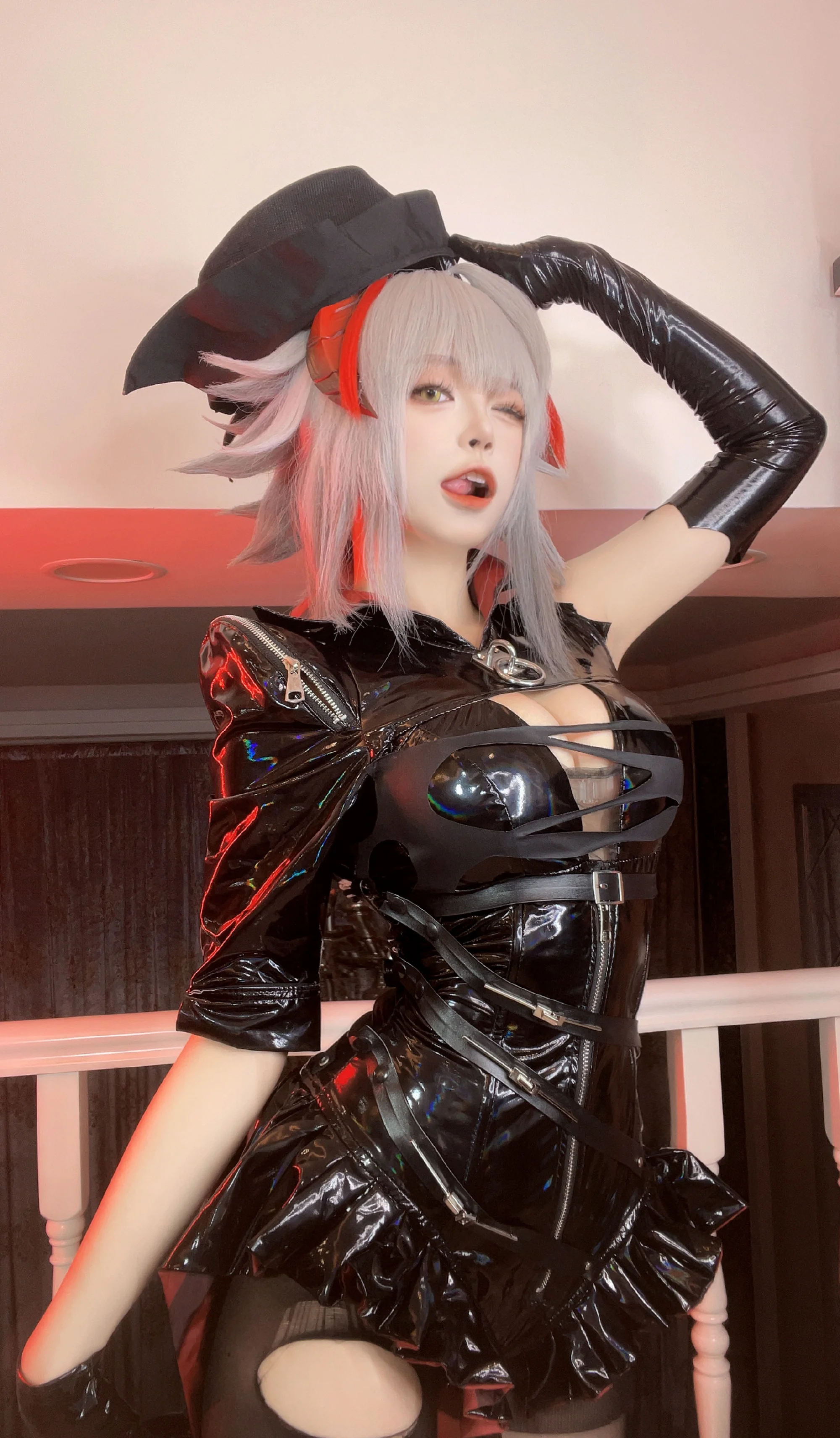 《明日方舟》音律联觉-愚夜密函COS写真