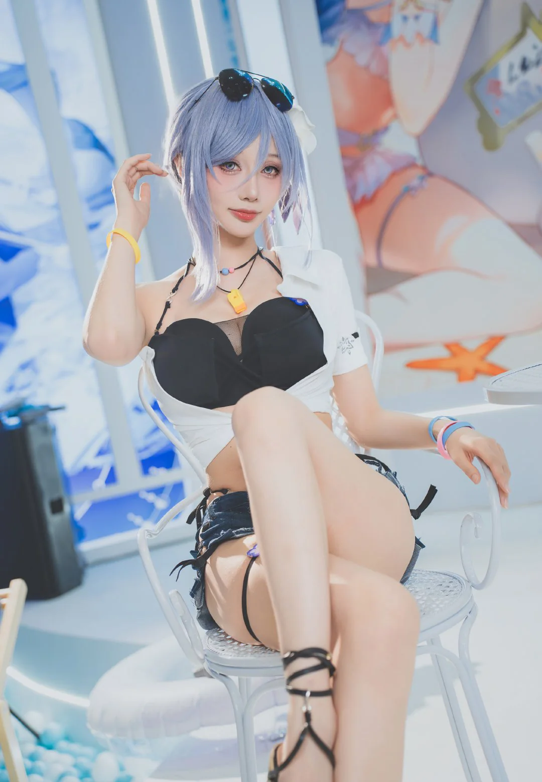 《深空之眼》月神泳装COS写真