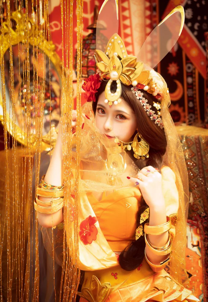 《王者荣耀》公孙离 玉兔公主COS写真