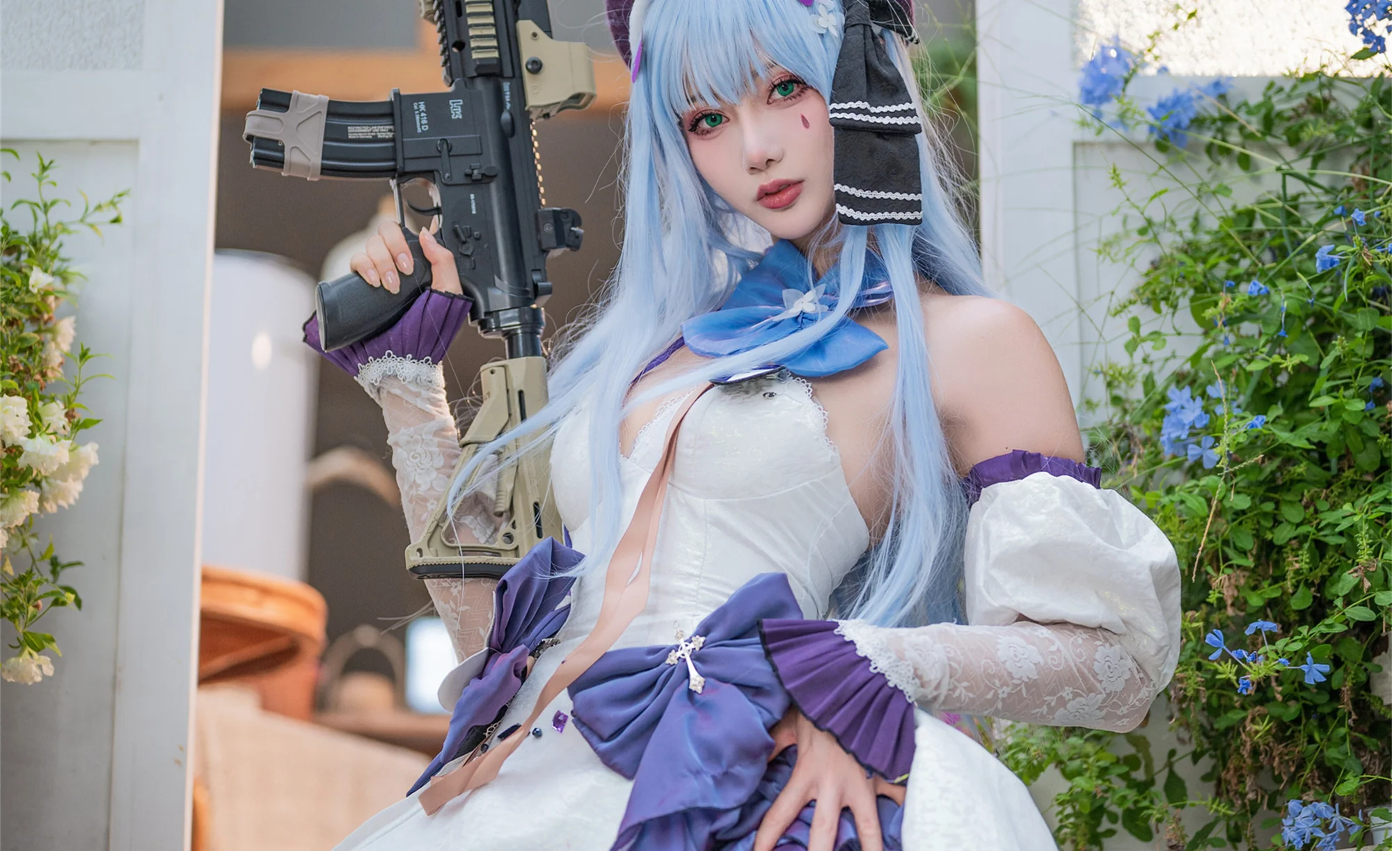 《少女前线》 千宵草味的锡纸糖COS写真