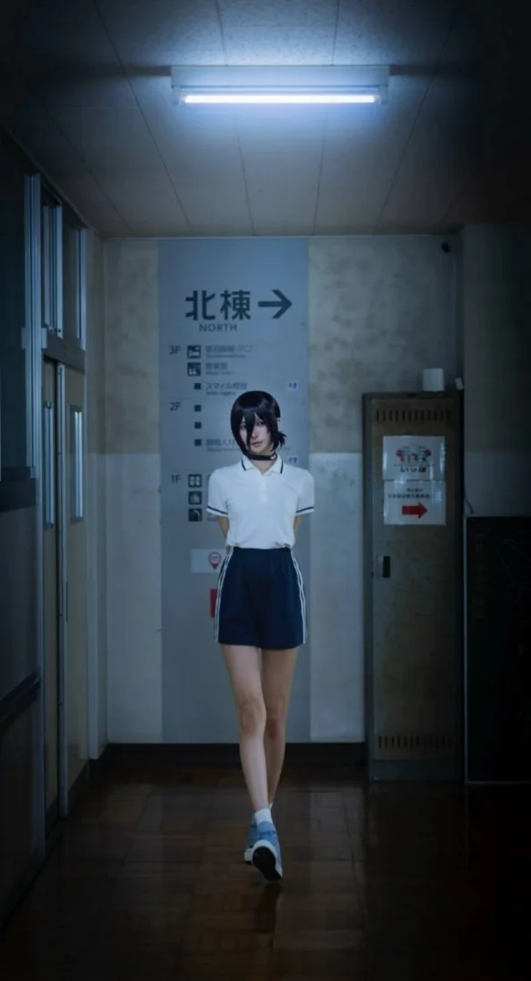 日本小姐姐COS写真《电锯人》蕾塞：身材比例完美！