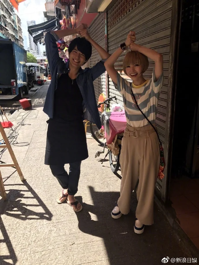 小池荣子和吉沢亮主演的《恋する香港》香港外景照曝光！｜高清图片集