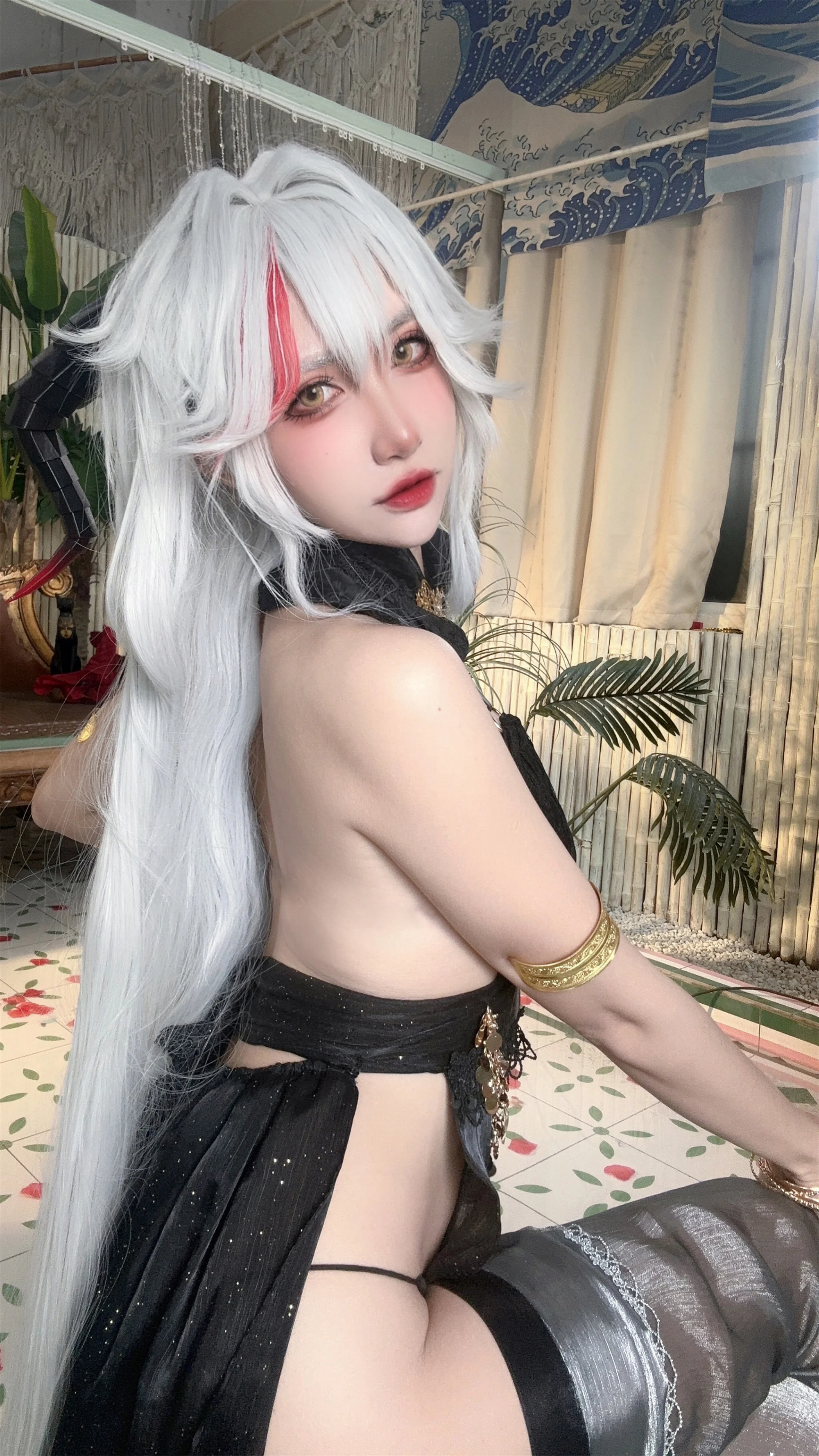 《碧蓝航线》埃吉尔 舞娘COS写真