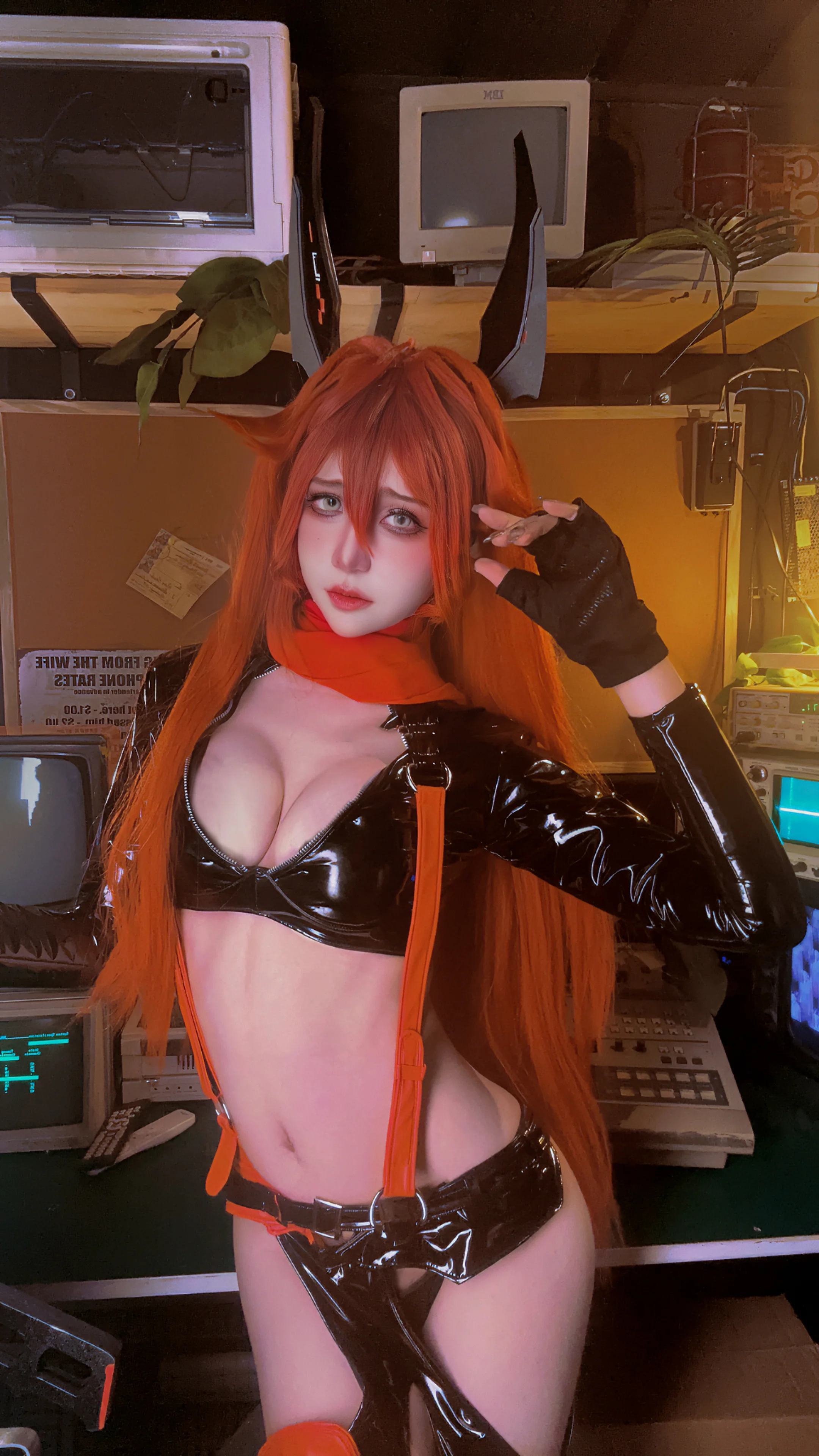 《胜利女神Nikke》小红帽COS写真