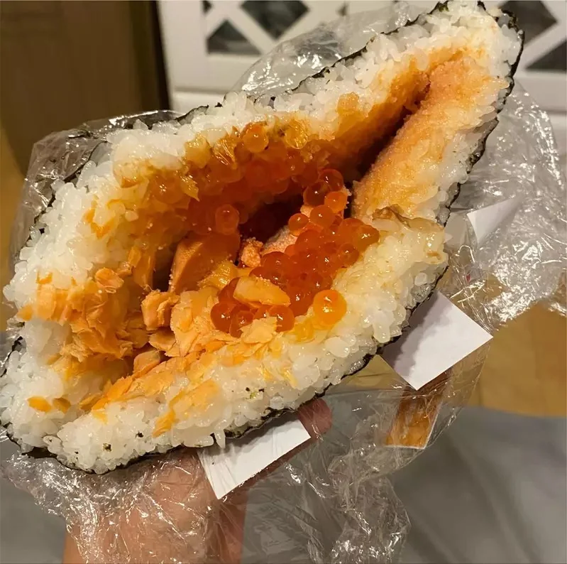 外觀看起來超像GANTZ的超巨飯糰 打折之後只要650日幣，帶回家吃超飽超滿足｜高清图片集