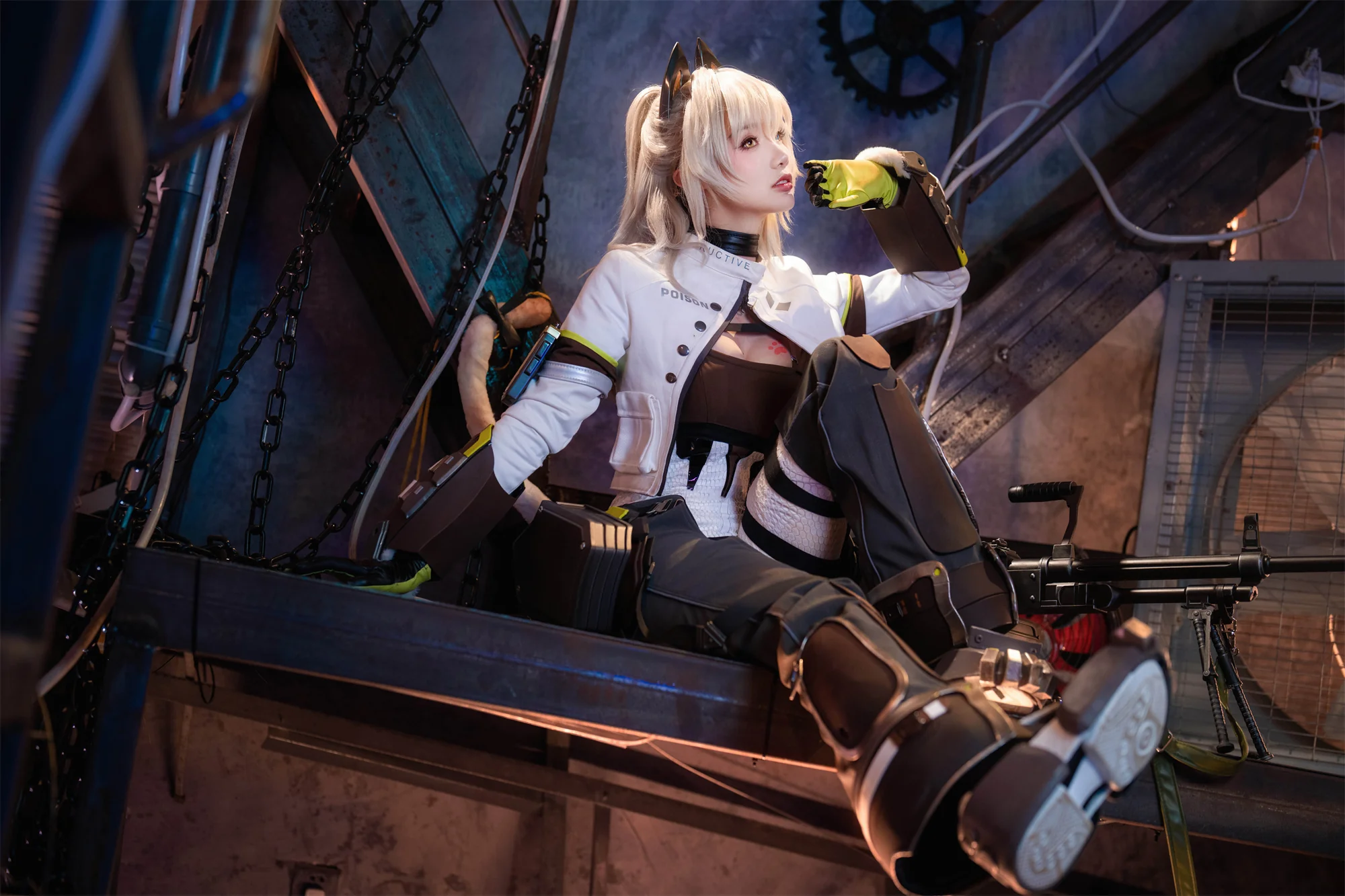 《少女前线2：追放》佩里缇亚COS写真