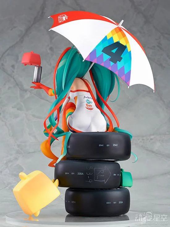 赛车初音2016新作手办公布 史上最“傻”婴儿肥｜高清图片集