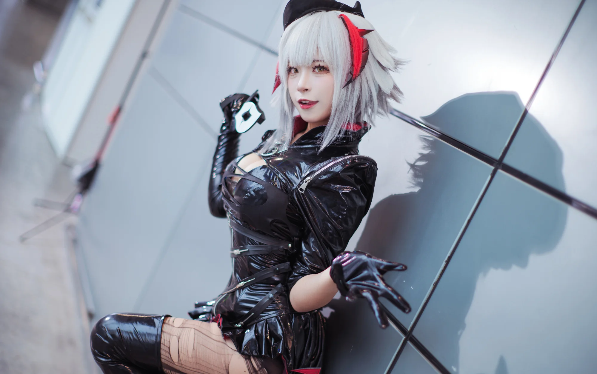 《明日方舟》 W 愚夜密函 COS写真