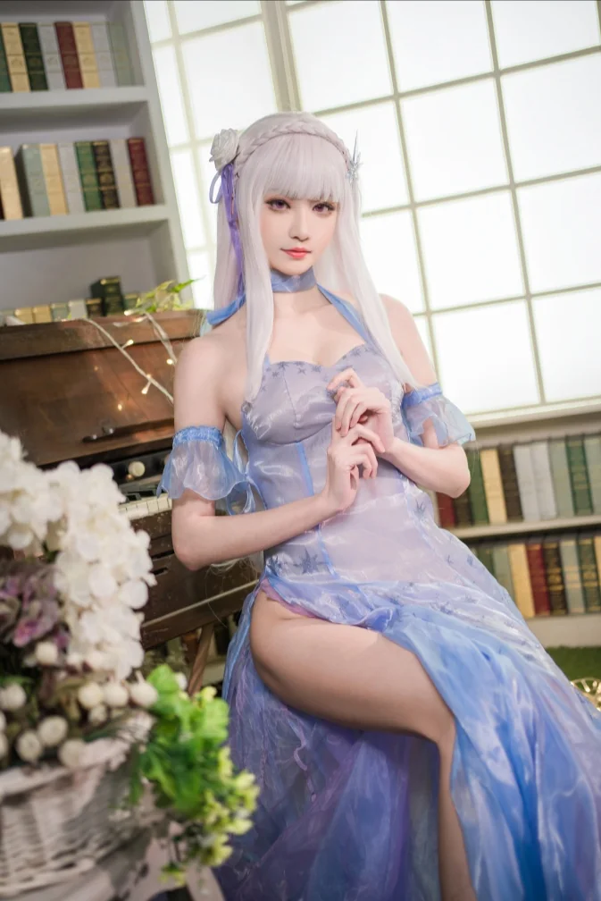 爱蜜莉亚冰晶礼服｜高清图片集