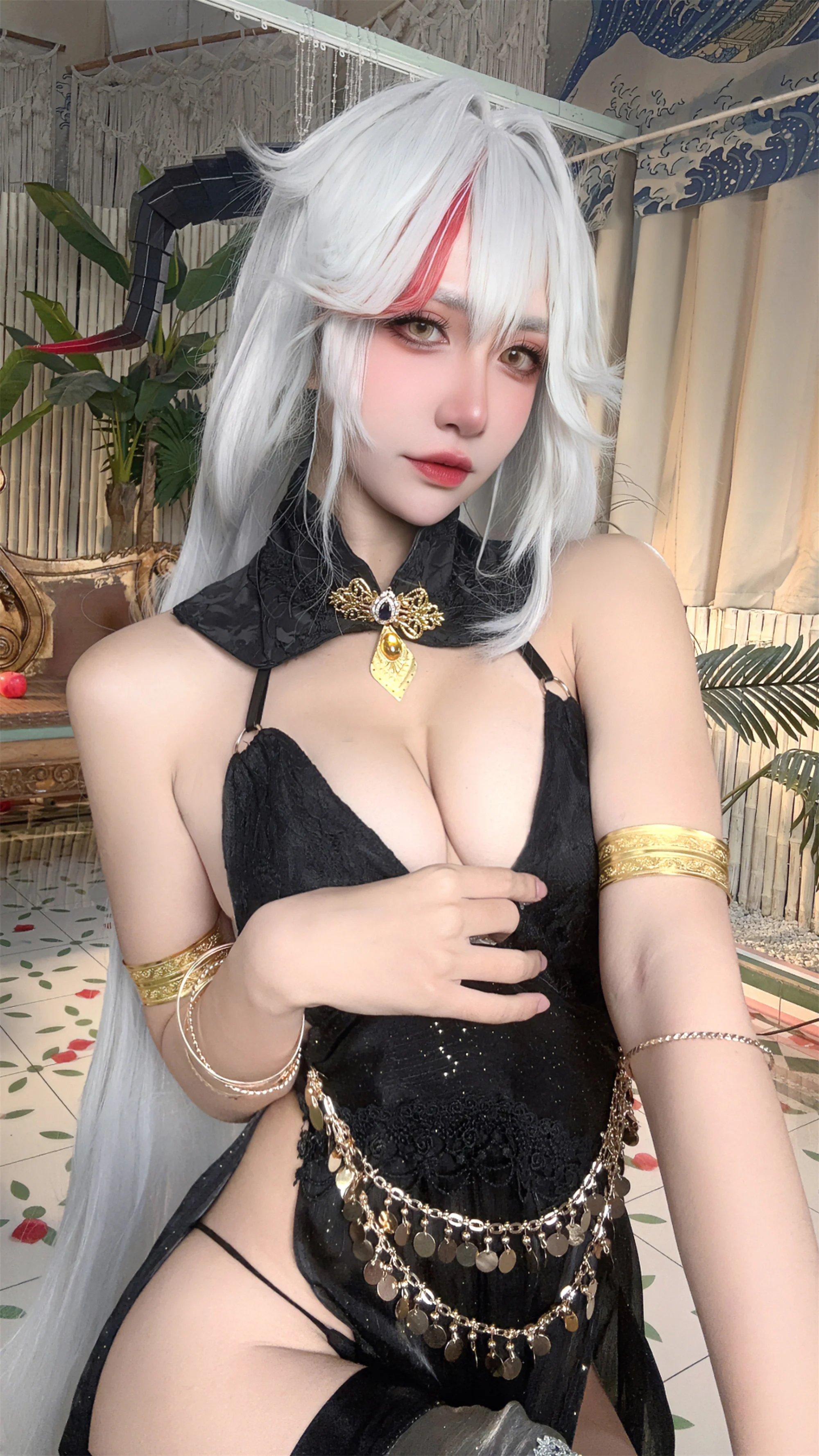《碧蓝航线》埃吉尔 舞娘COS写真