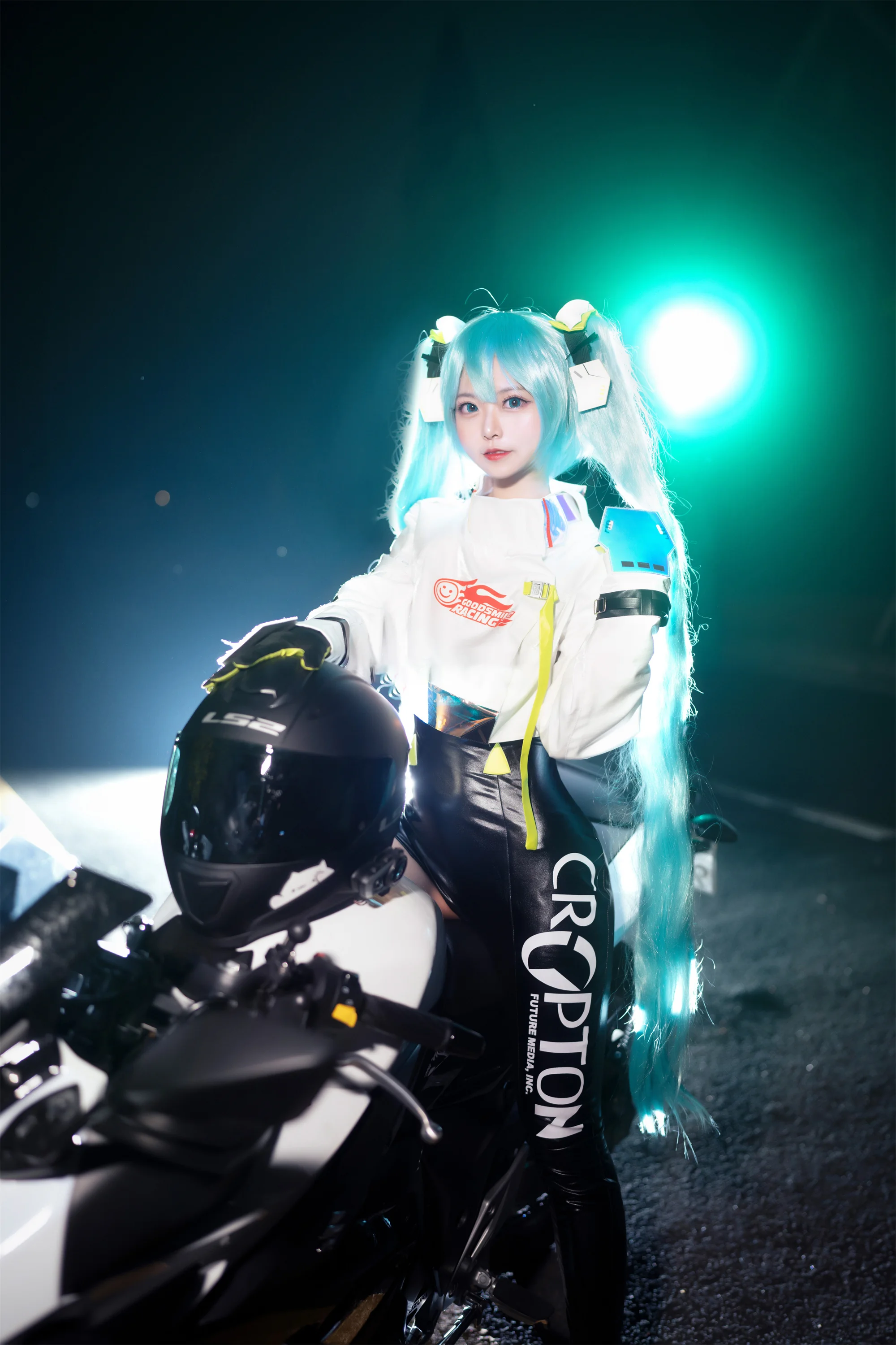 初音未来 赛车服 COS写真