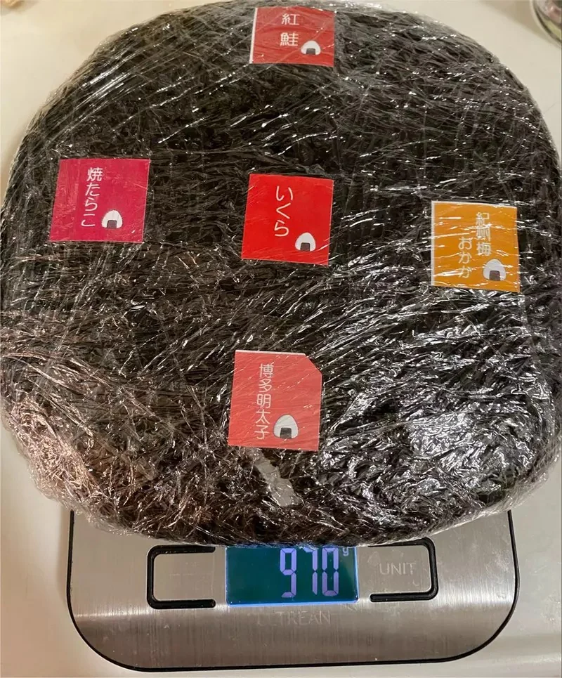外觀看起來超像GANTZ的超巨飯糰 打折之後只要650日幣，帶回家吃超飽超滿足｜高清图片集