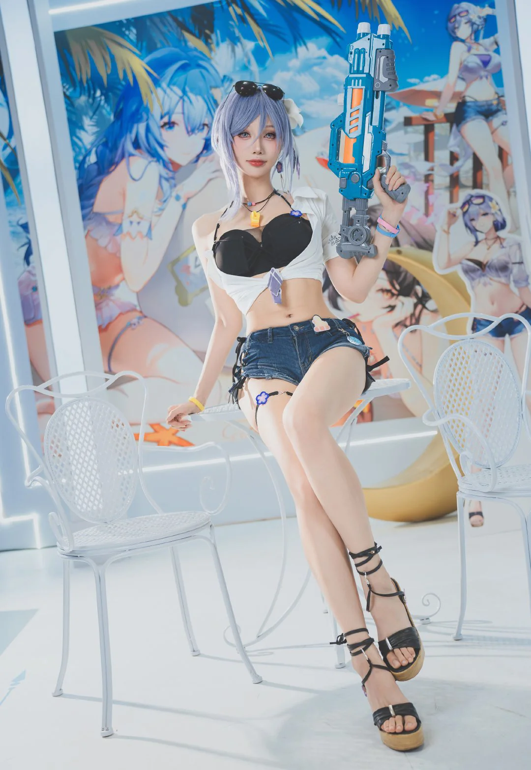 《深空之眼》月神泳装COS写真