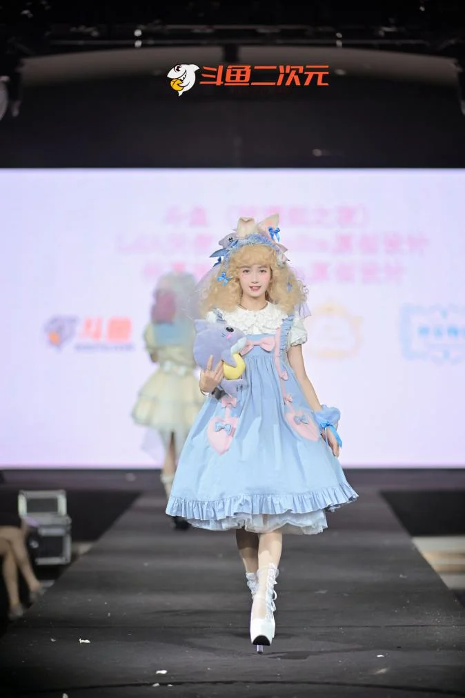 斗鱼次元梦工厂线下见面会来啦！！｜高清图片集