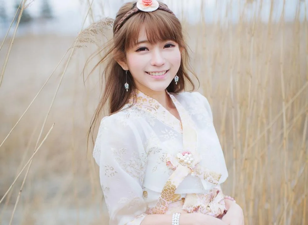 不靠爆乳！“韩国第一美少女”COS写真舰娘