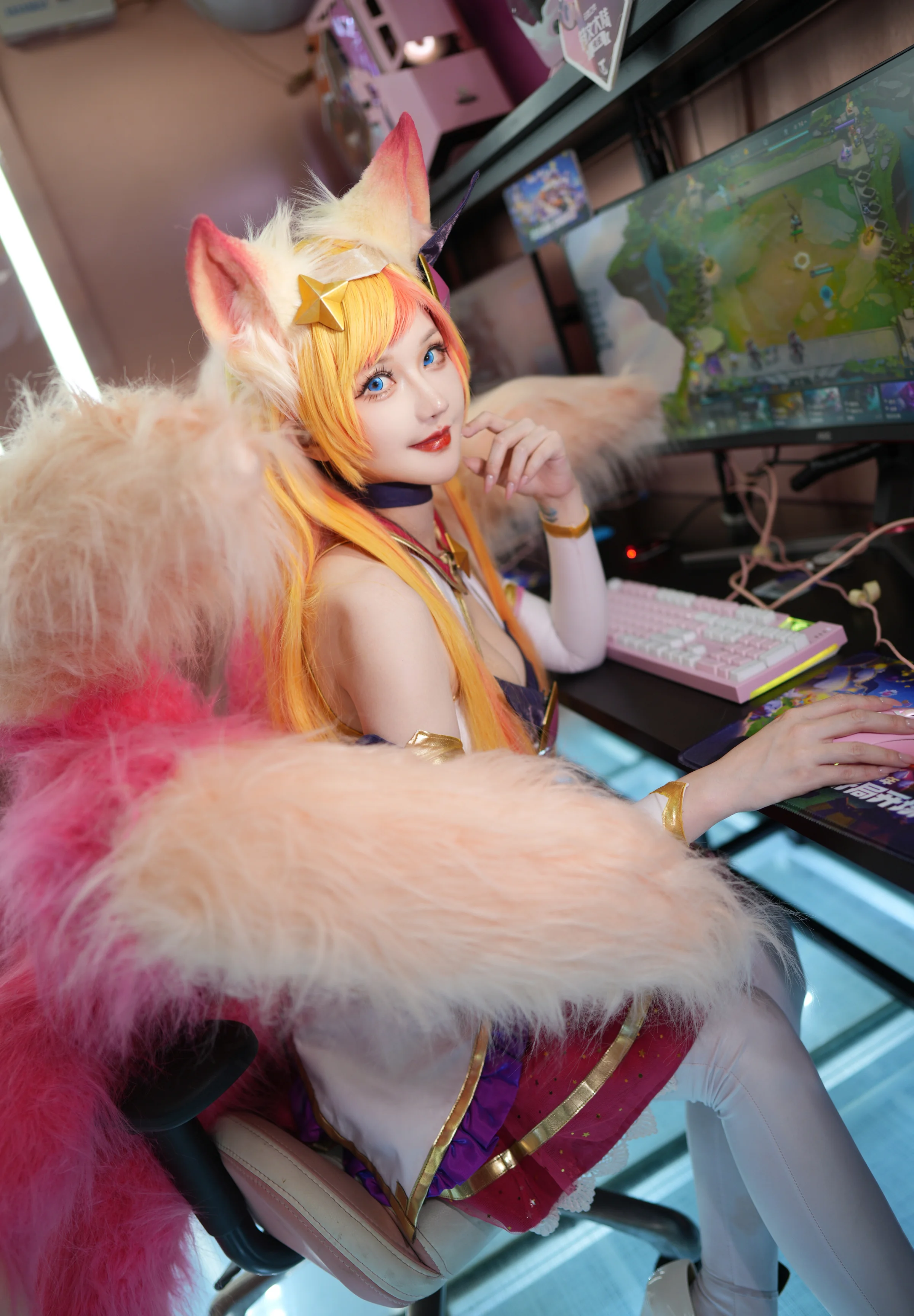 《云顶之弈》星之守护者阿狸COS写真