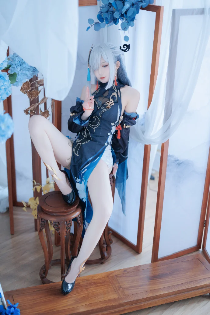 申鹤 海灯节『冷花幽露』COS写真