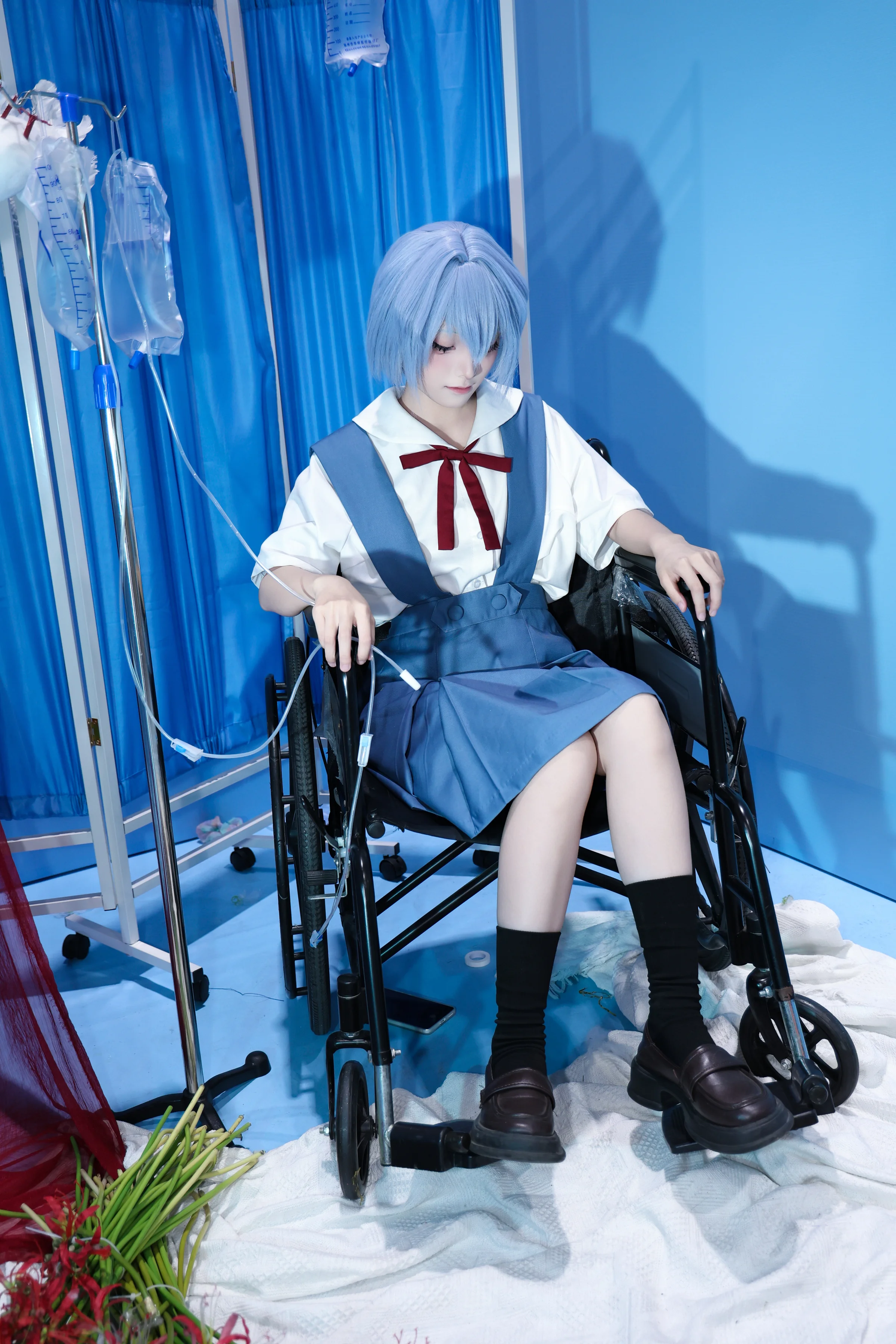 《新世纪福音战士》凌波丽COS写真