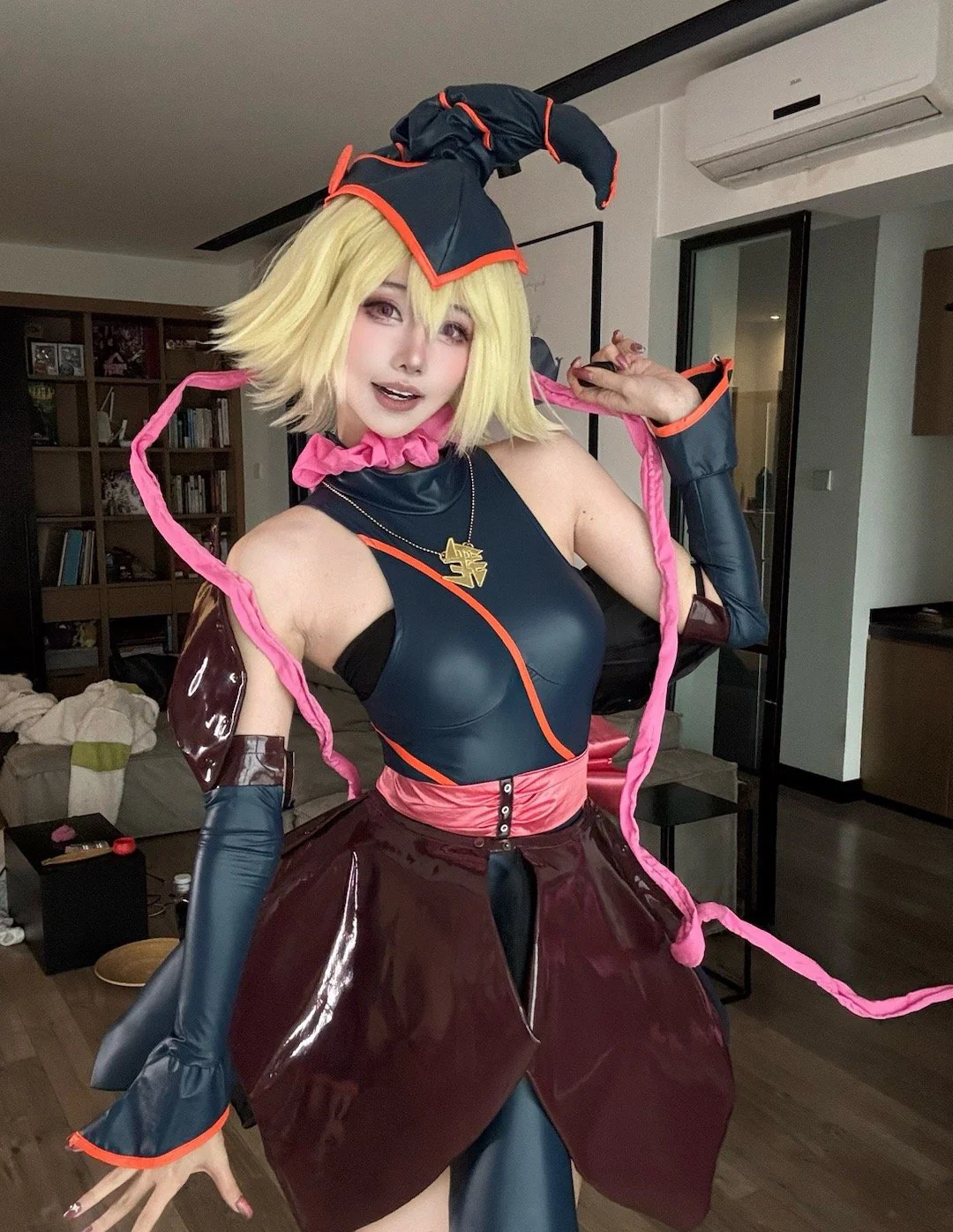 《游戏王》黑魔导女孩COS写真
