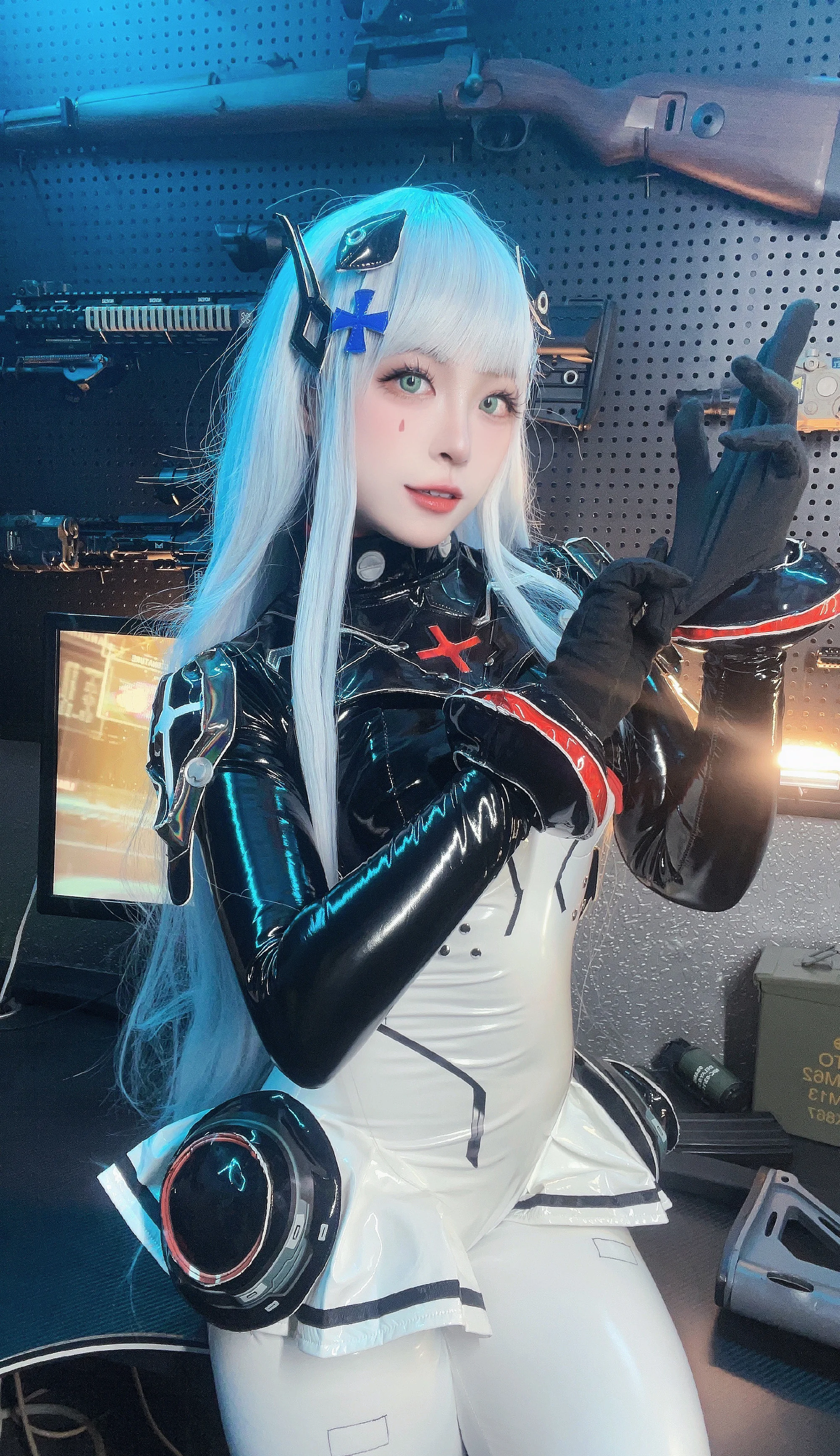 《少女前线2》HK416 - 子夜福音COS写真
