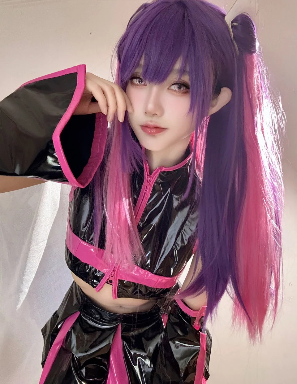 《2.5次元的诱惑》橘美花莉COS写真