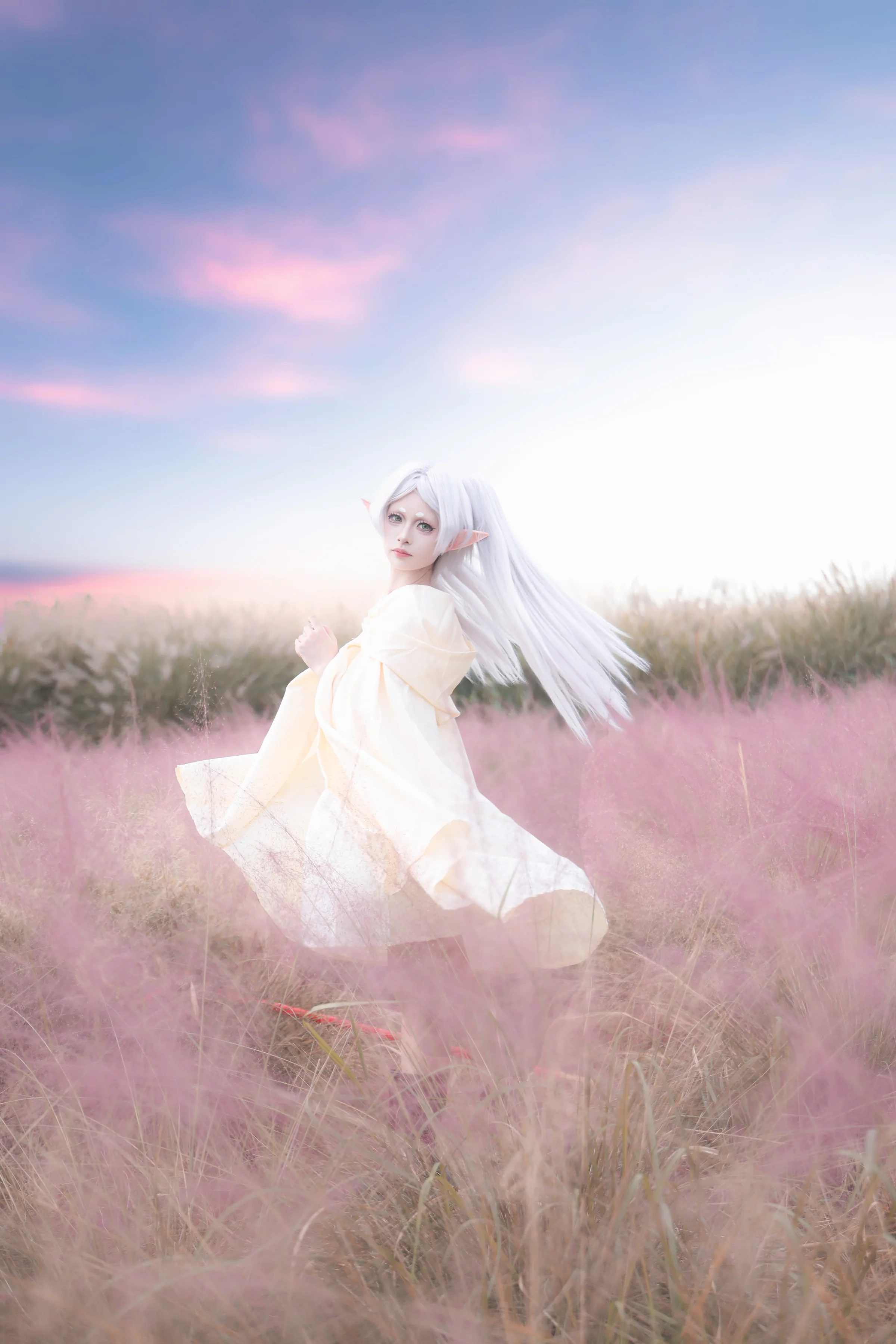 《葬送的芙莉莲》芙莉莲COS写真