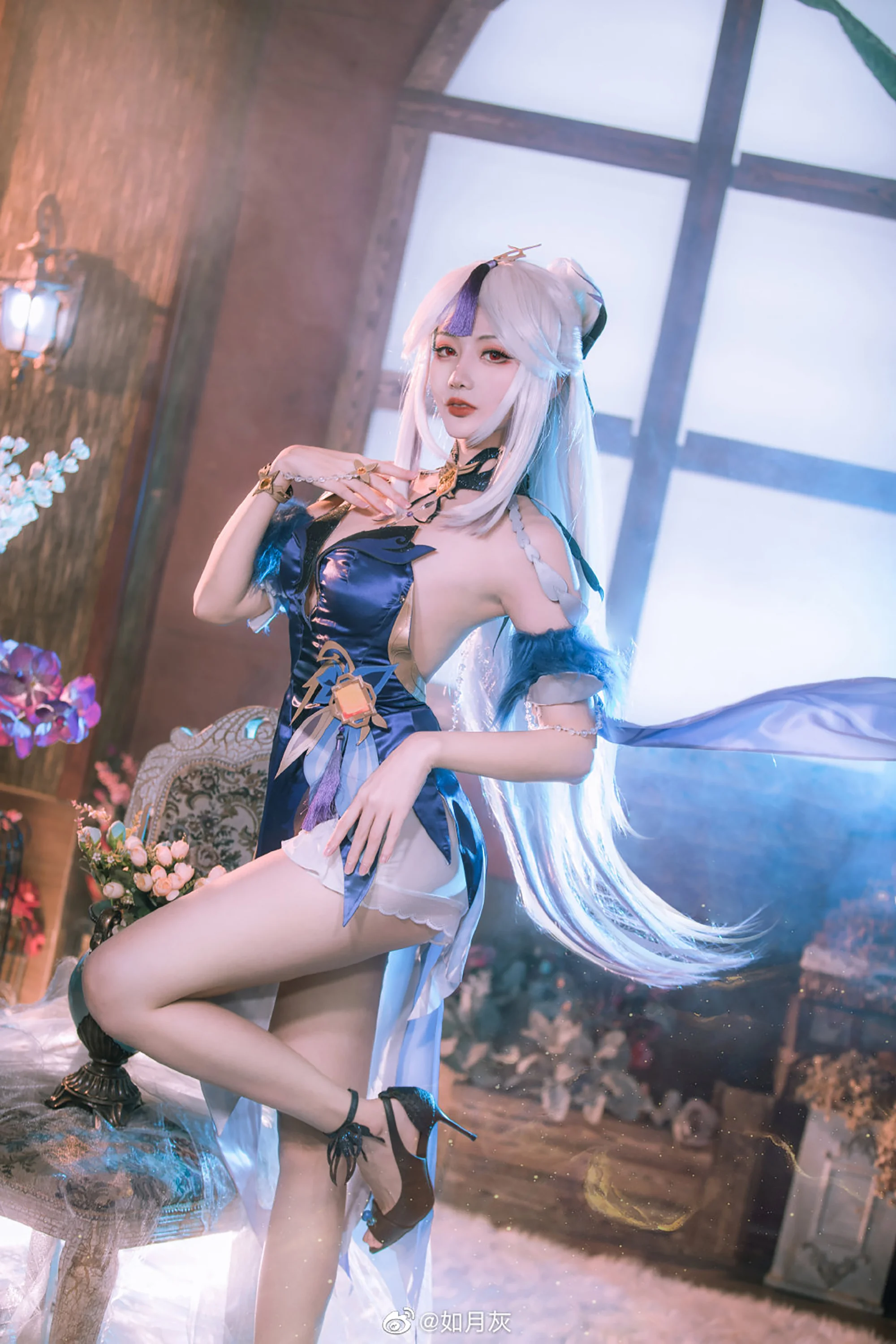 《原神》凝光沙中幽兰COS写真