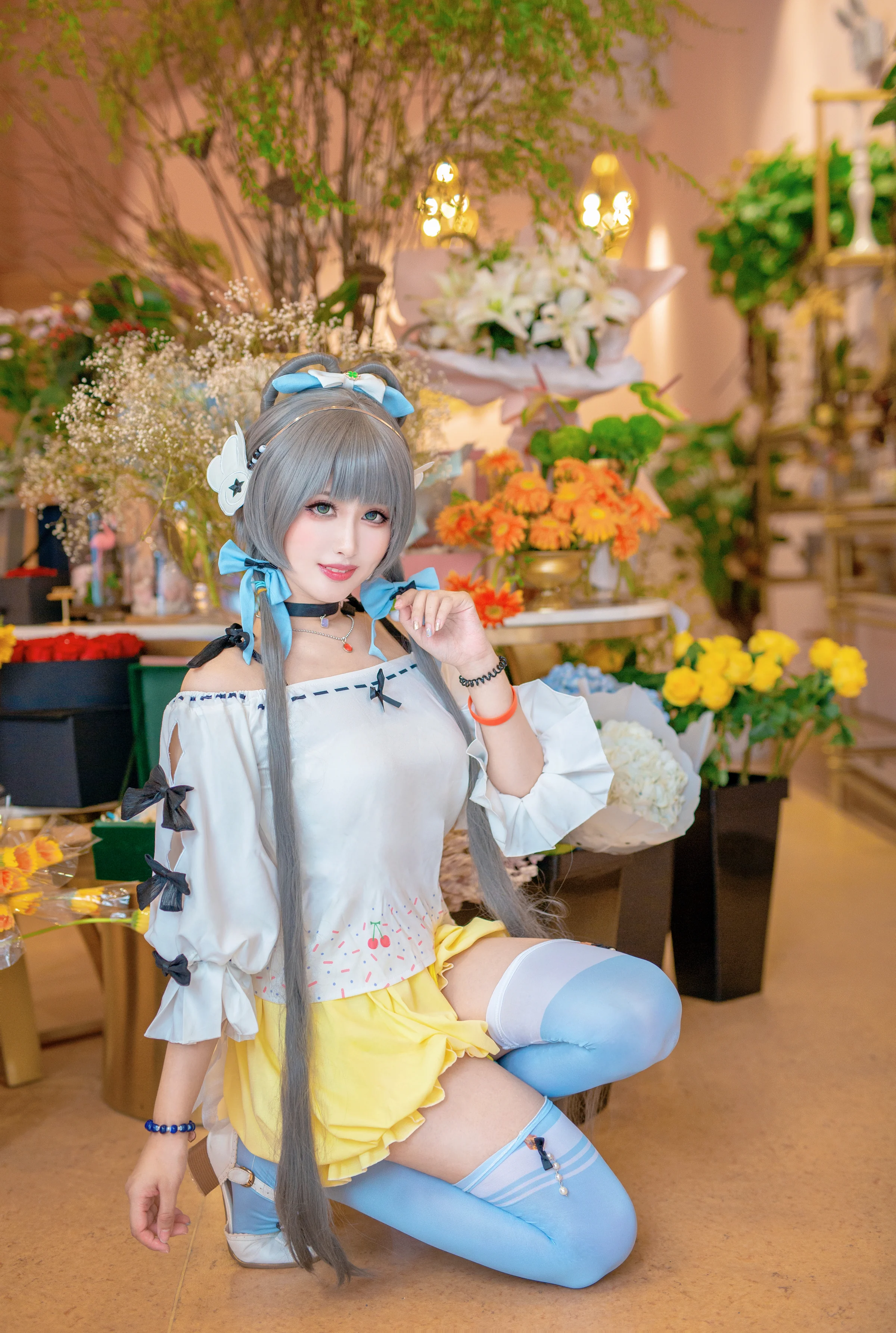 现在居然还能看到v4洛天依的COS写真！