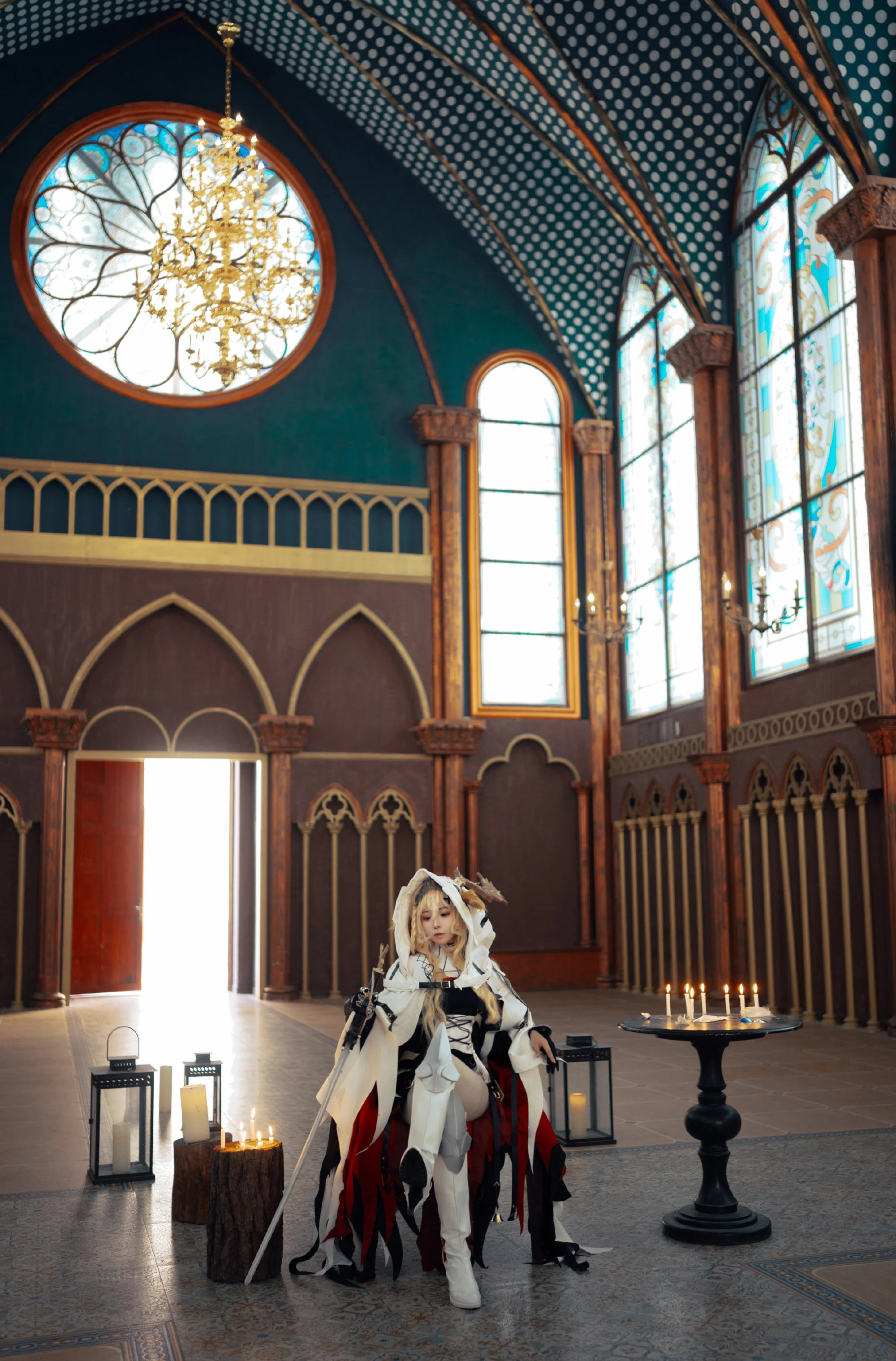《明日方舟》薇薇安娜COS写真