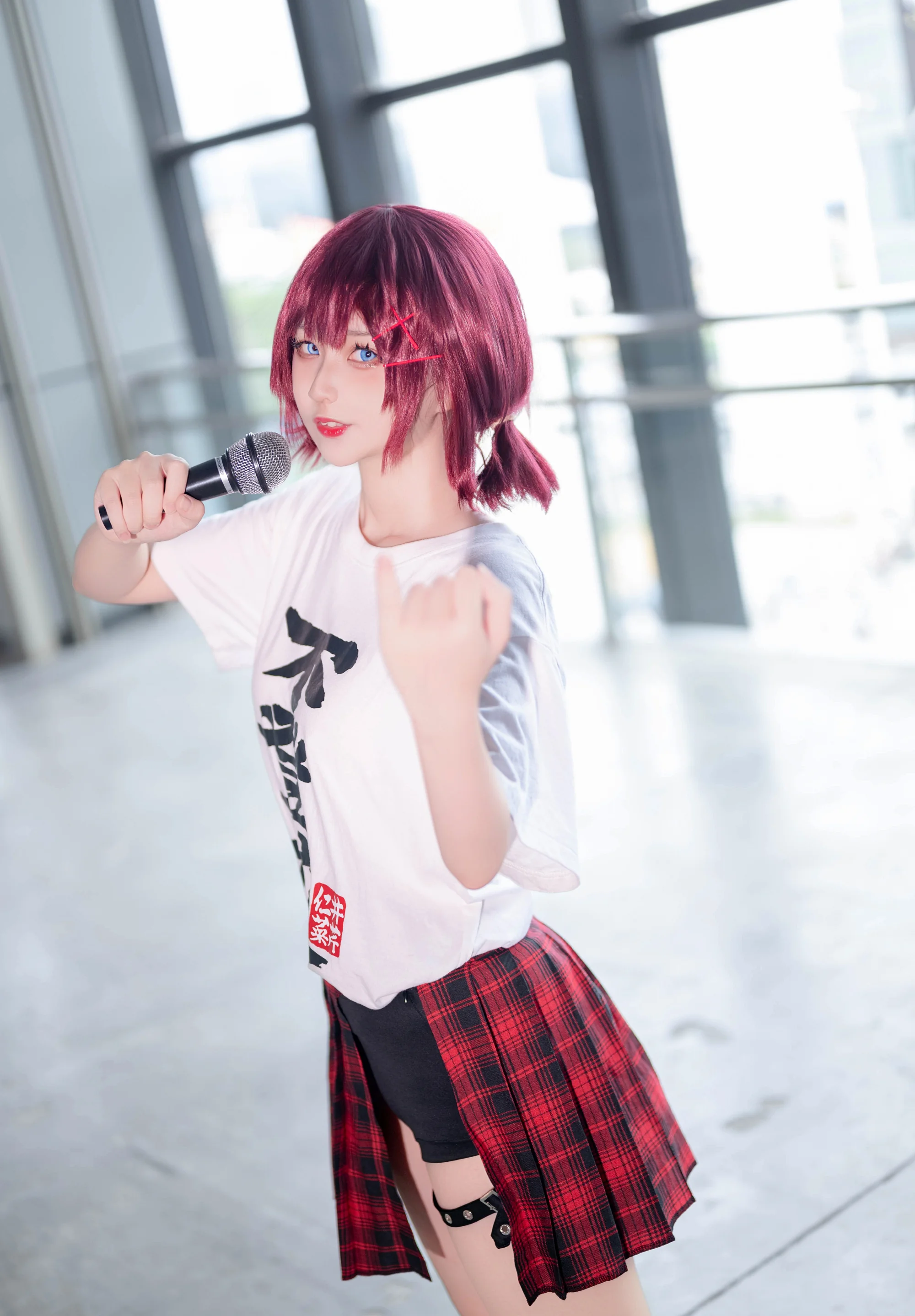 《少女乐队的呐喊》井芹仁菜COS写真
