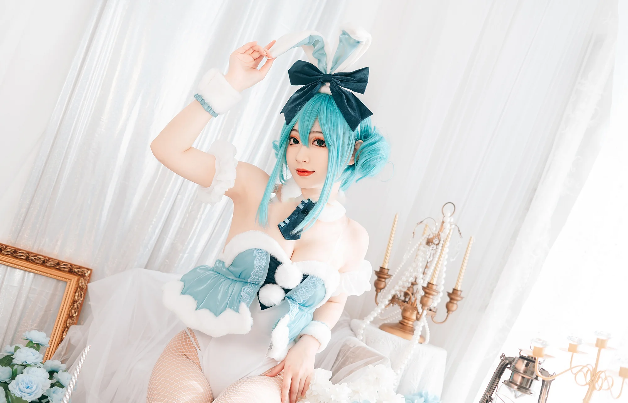 《初音未来》兔女郎COS写真