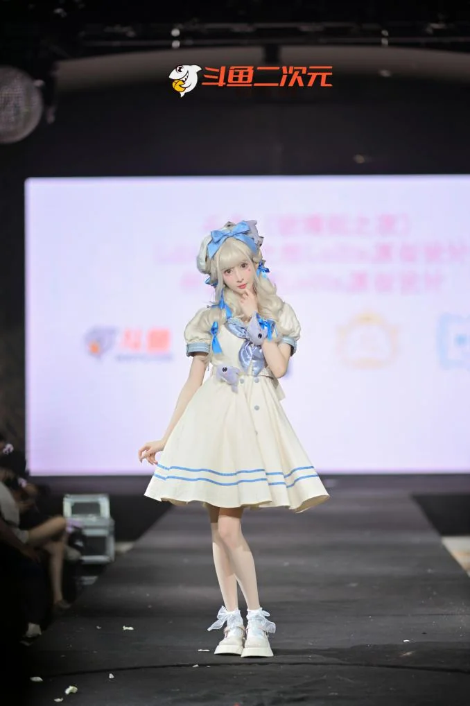 斗鱼次元梦工厂线下见面会来啦！！｜高清图片集