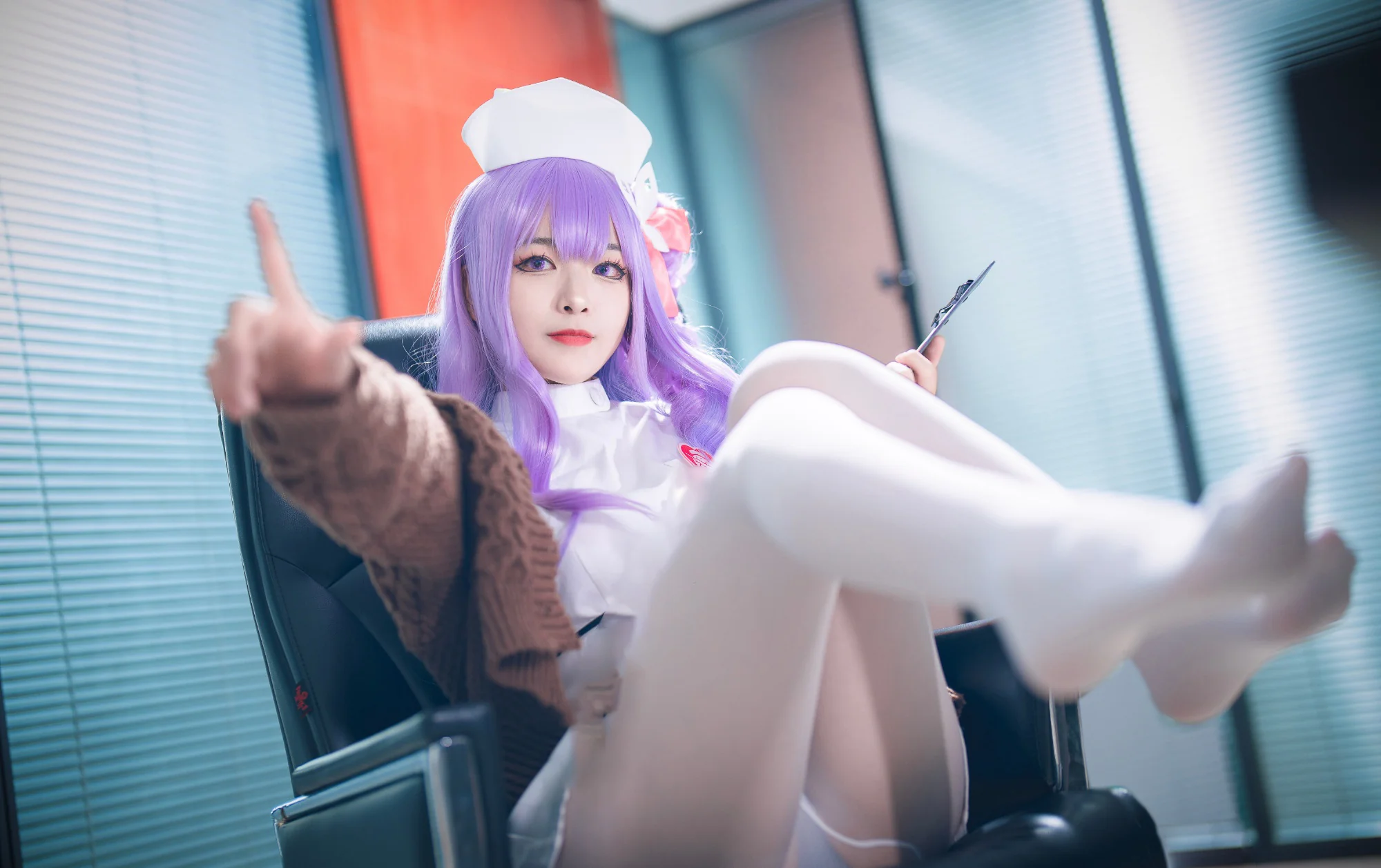 《碧蓝航线》独角兽 护士COS写真