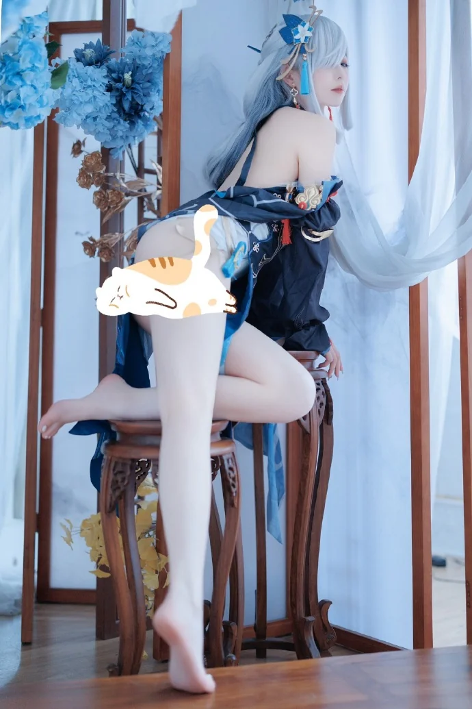 申鹤 海灯节『冷花幽露』COS写真