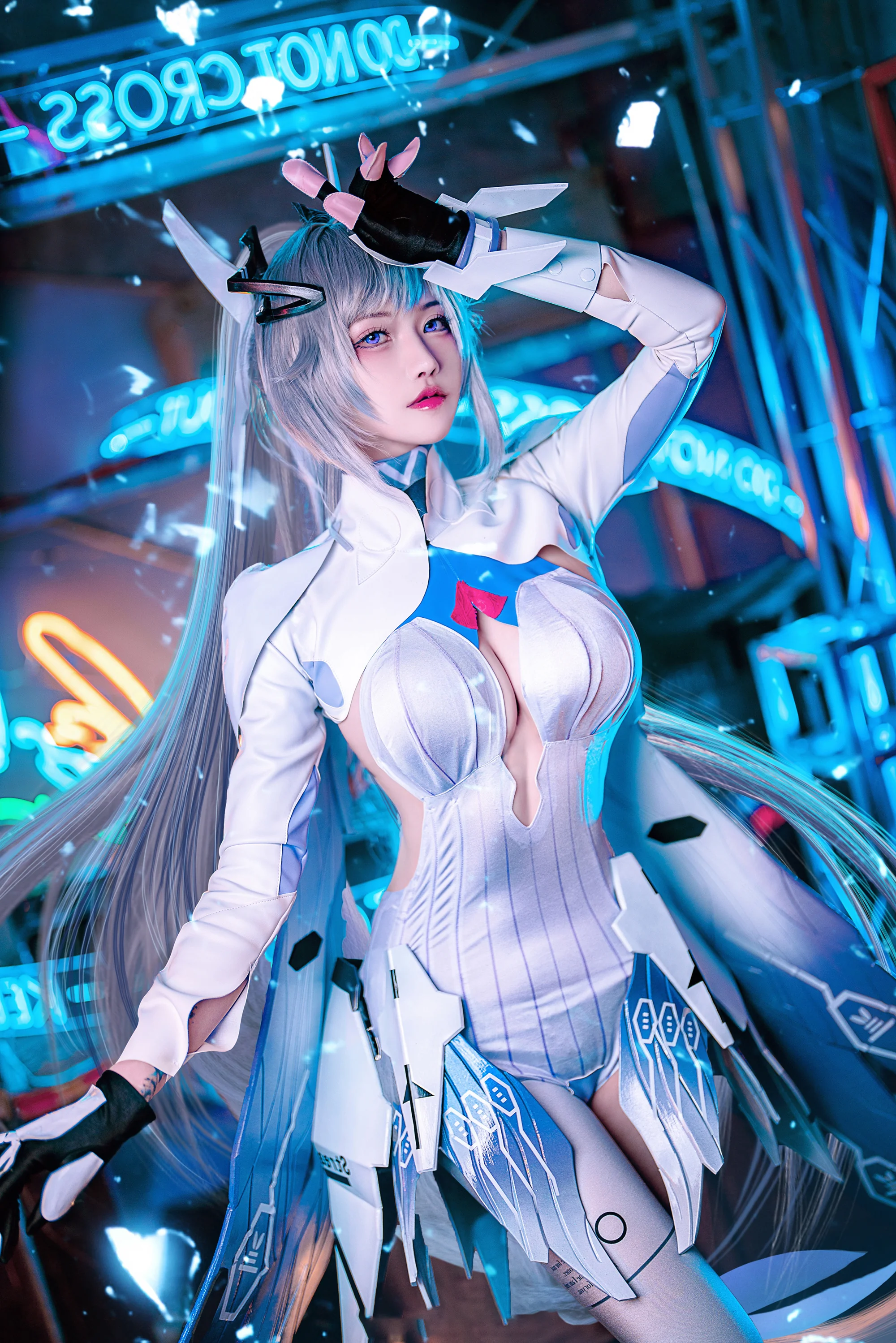 《幻塔》艾莉丝COS写真