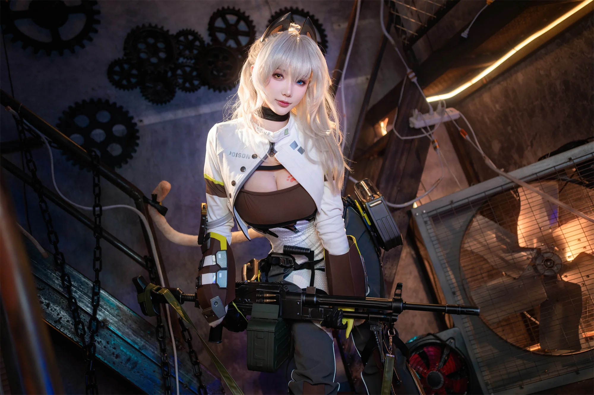 《少女前线2：追放》佩里缇亚COS写真