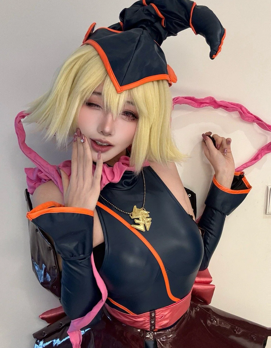 《游戏王》黑魔导女孩COS写真