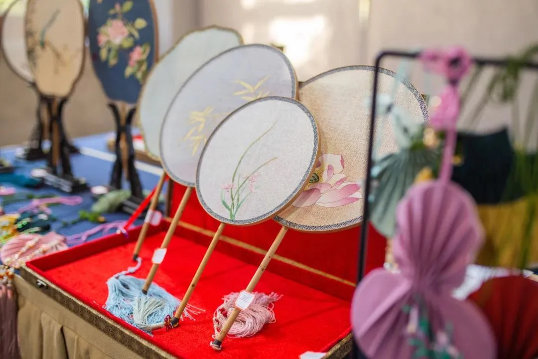 古北水镇红叶祭再次来袭 即将开启长城脚下的秋日盛宴｜高清图片集