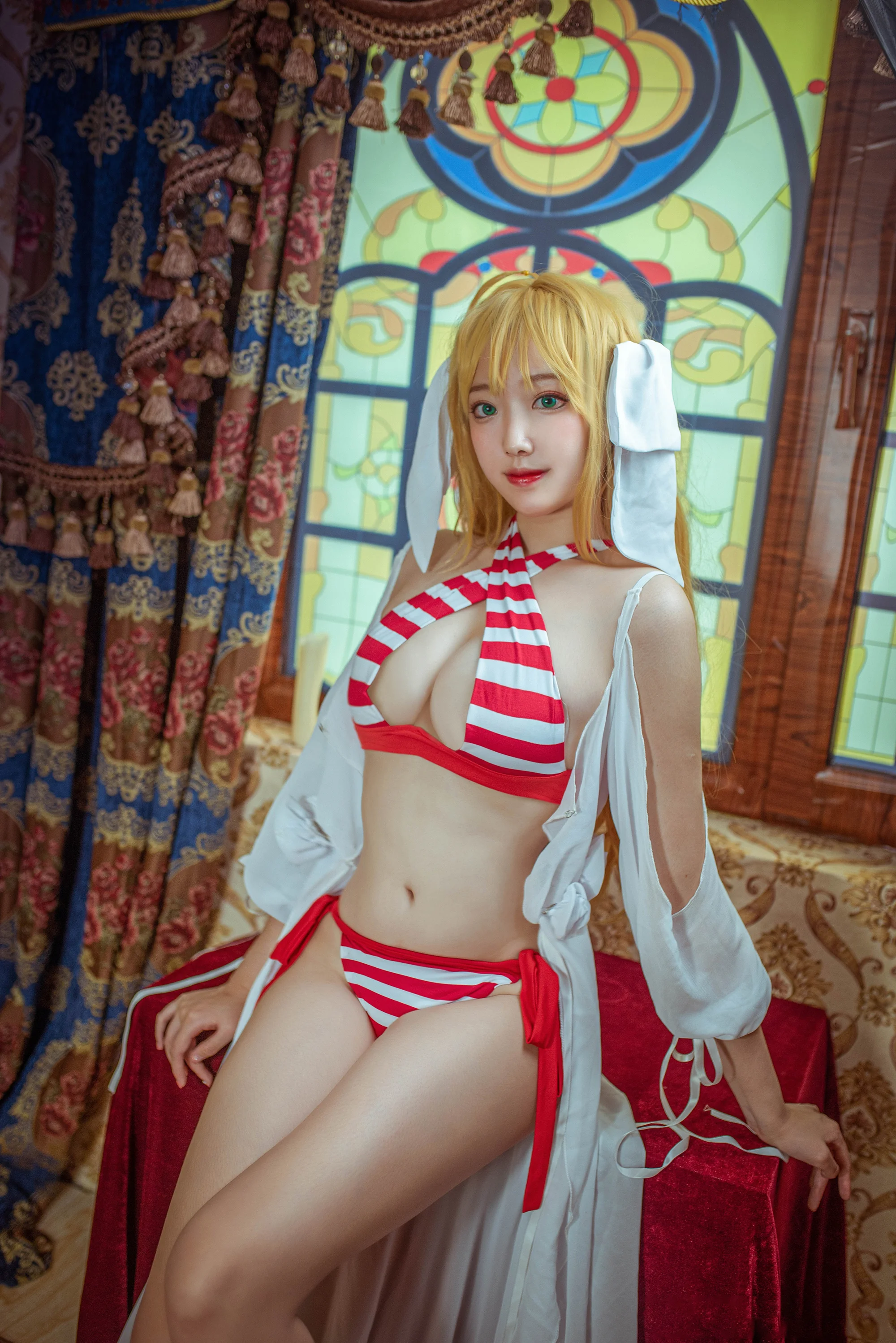 《FGO》尼禄泳衣COS写真