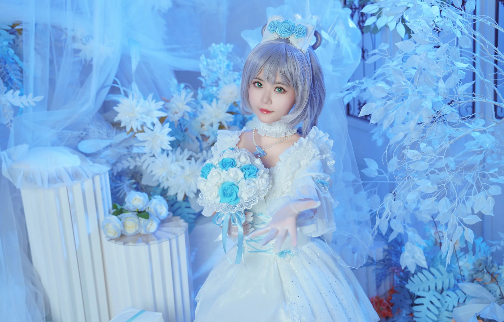 洛天依蔷薇花嫁COS写真