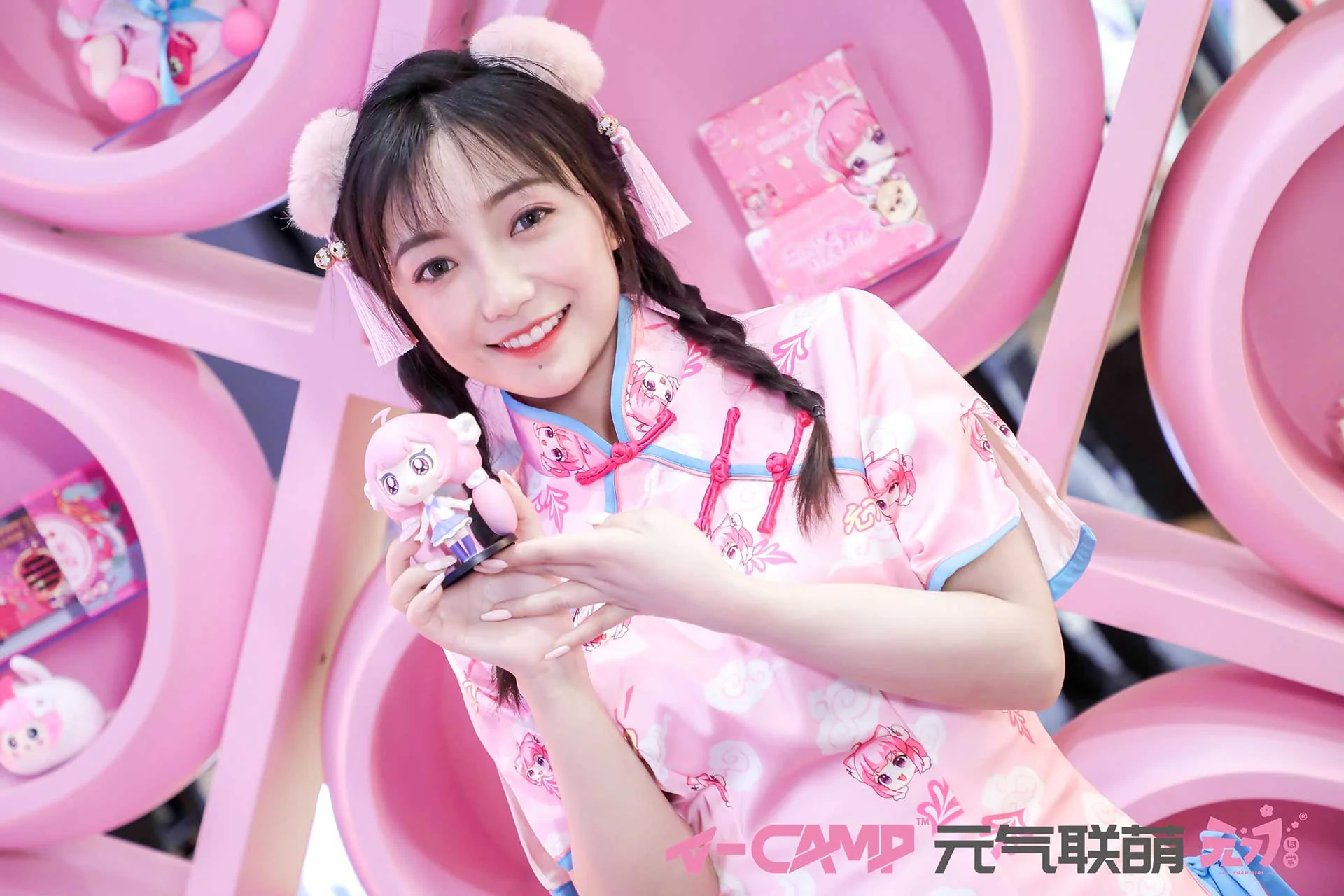 七七现身深圳国际授权展，乳霜纸巾首次惊艳亮相｜高清图片集
