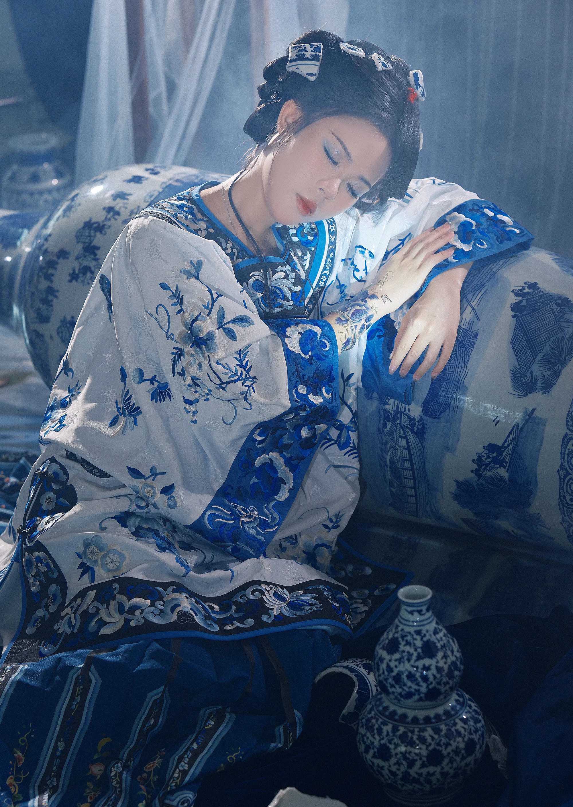 青花瓷拟人 清汉女COS写真
