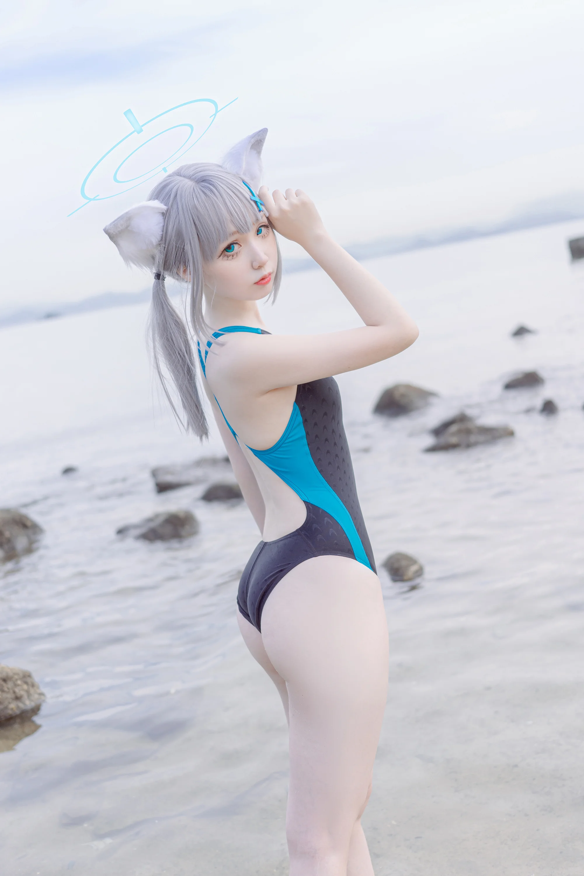 《碧蓝档案》砂狼白子COS写真