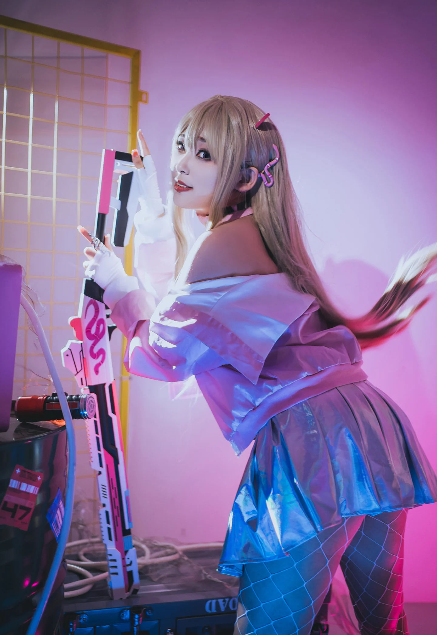 《胜利女神:妮姬》毒蛇COS写真