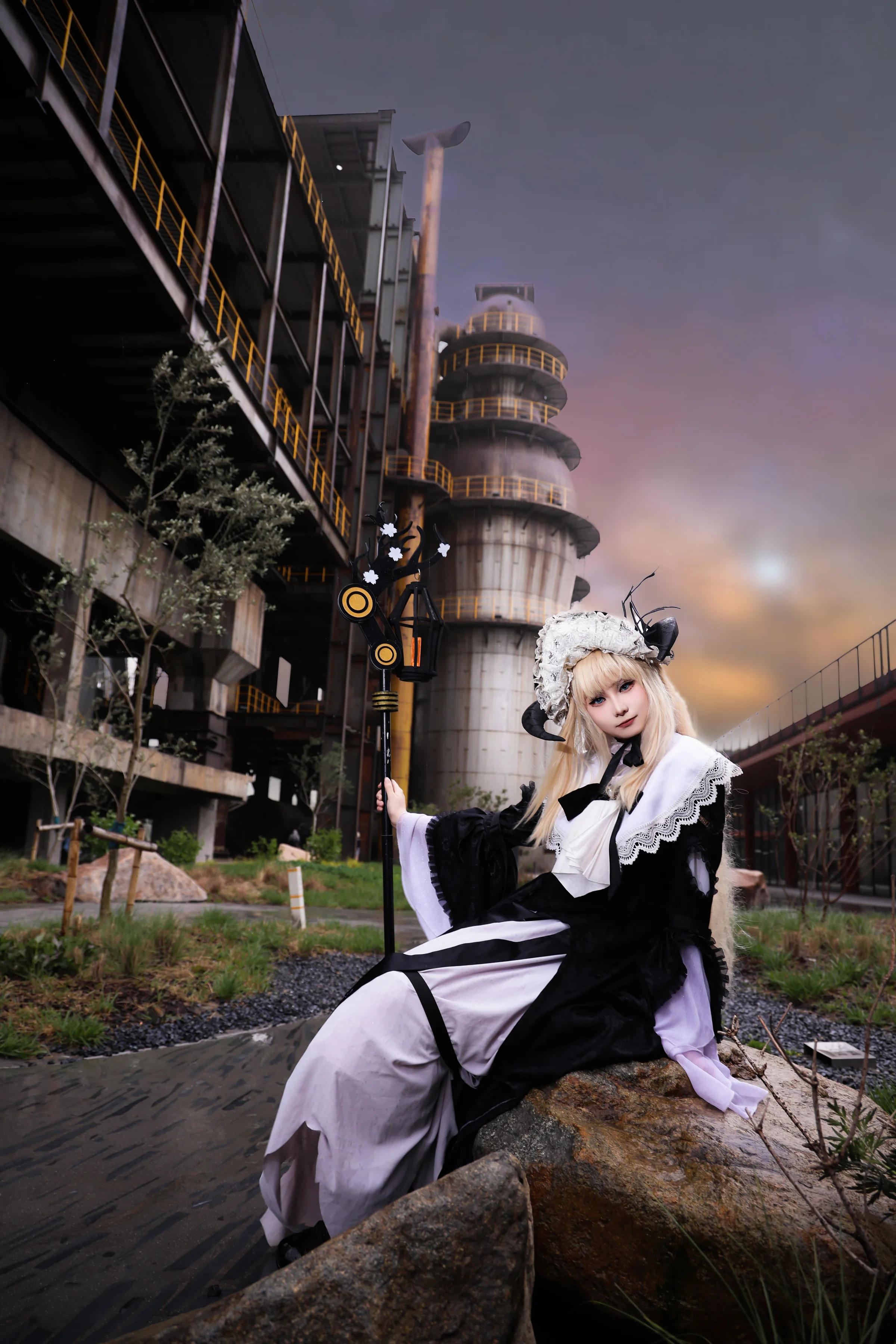 《明日方舟》夜莺COS写真
