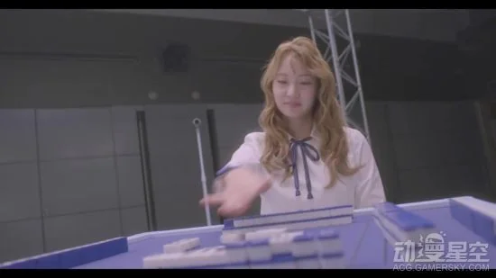 《天才麻将少女》真人电影预告 妹子们好有气势｜高清图片集