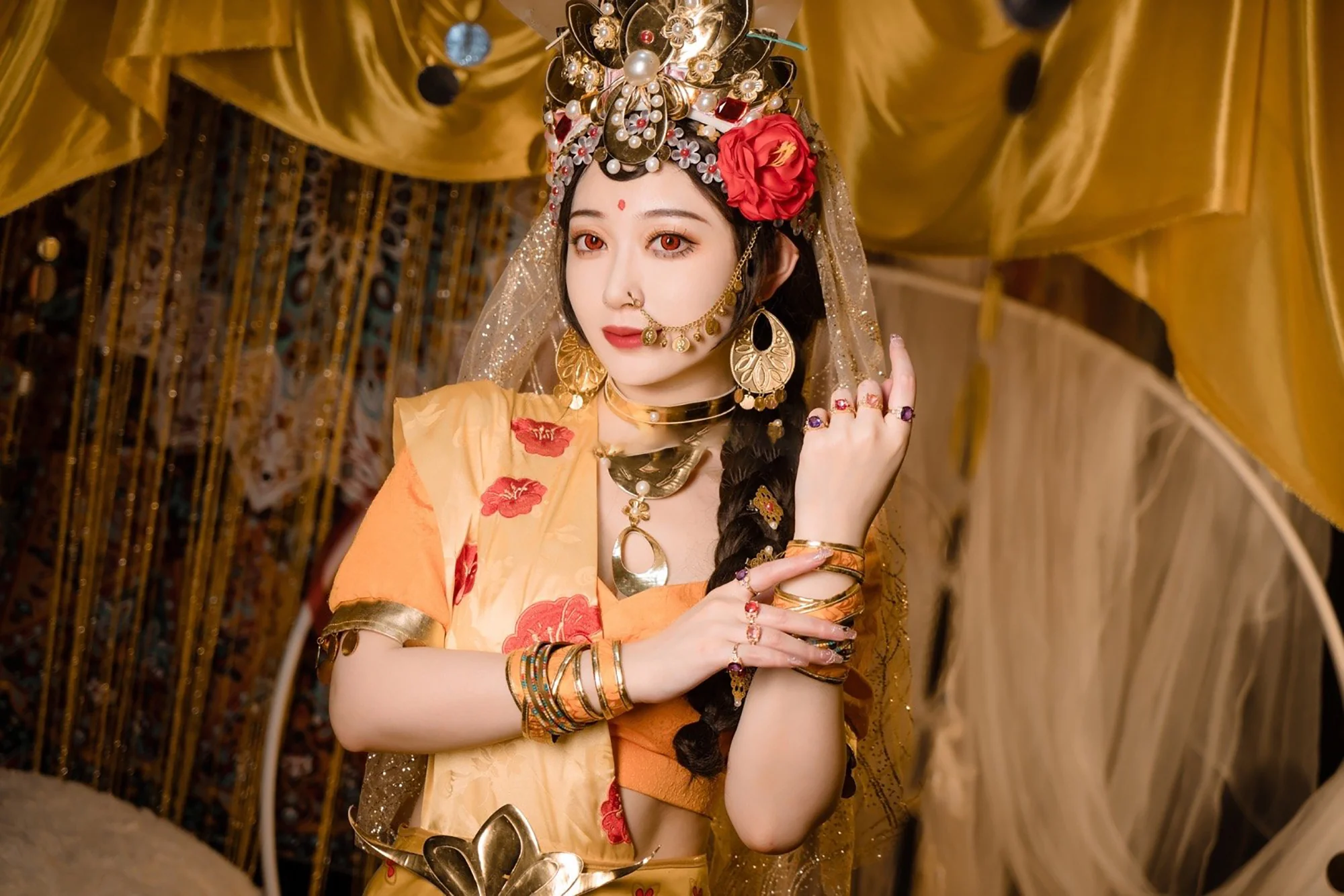 《王者荣耀》公孙离玉兔公主COS写真
