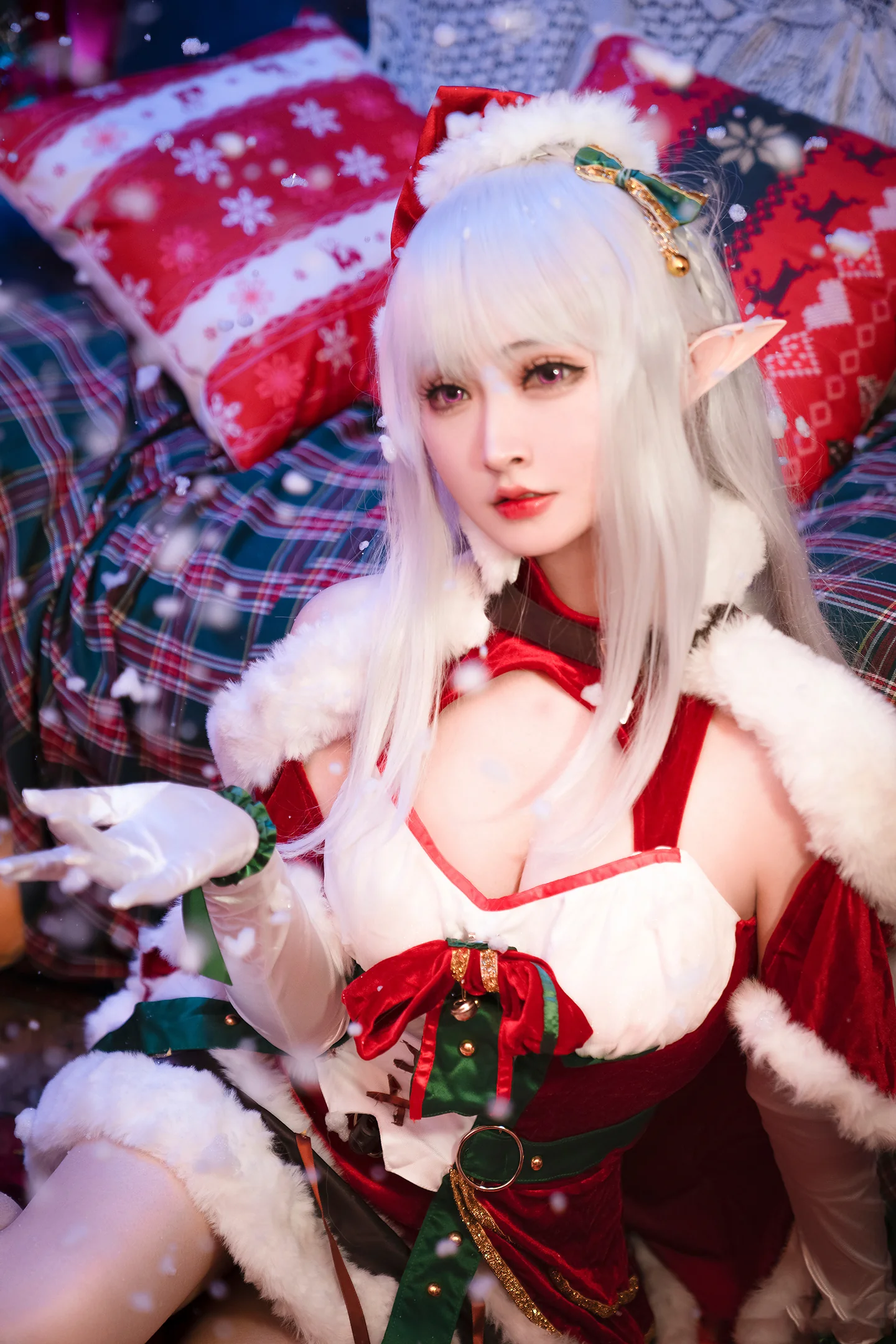 《Re:从零开始的异世界生活》爱蜜莉雅COS写真